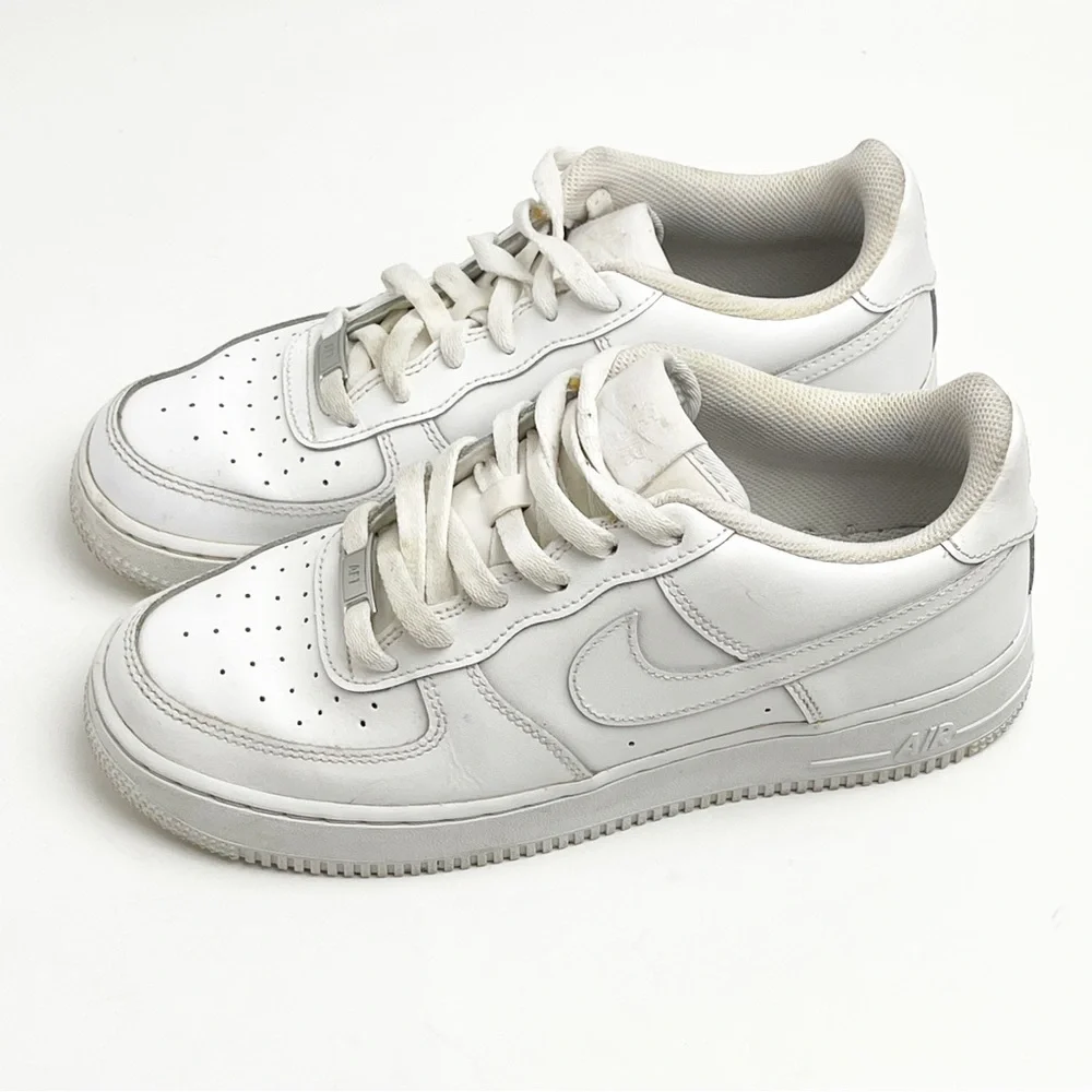 Nike leather triple